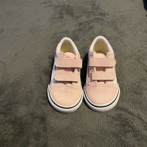 Size 4 pink toddler vans, never worn